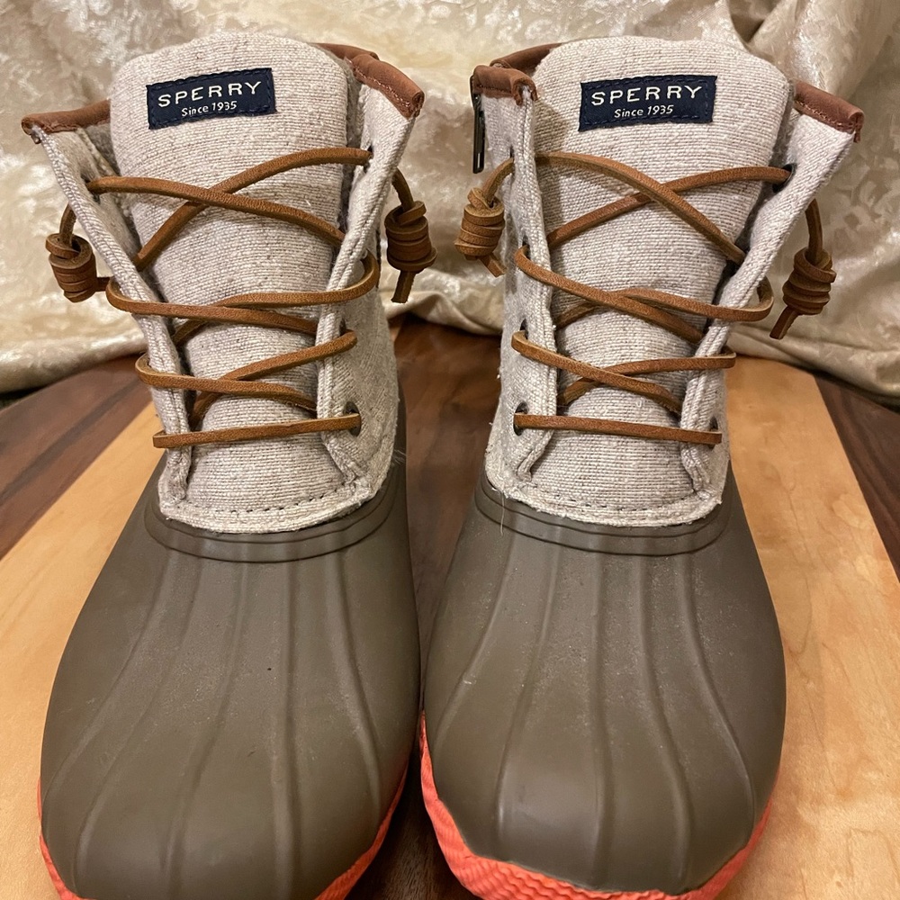 Sperry Women’s Saltwater Boots - Picture 6 of 7